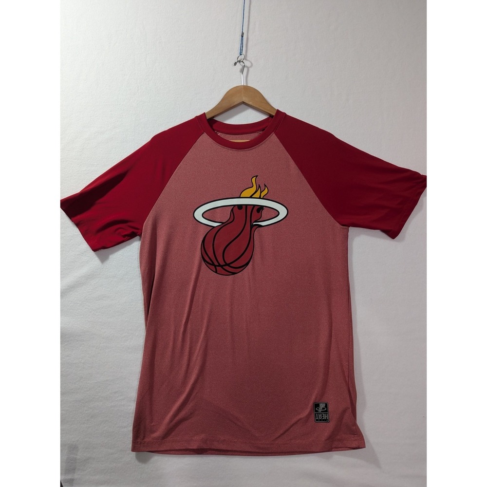Miami Heat NBA Red Raglan Short Sleeve Shirt Men's Large Estimated‎ Licensed